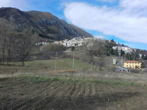 Rocca di Cambio, il Comune più alto degli Appennini, nel fascinoso Parco del Sirente Velino