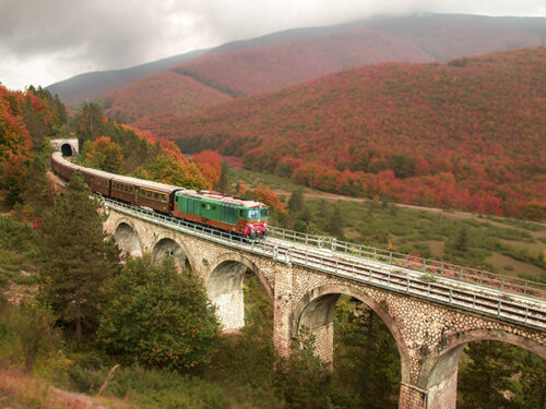 La Transiberiana d’Italia – In Abruzzo il treno storico che fa sognare